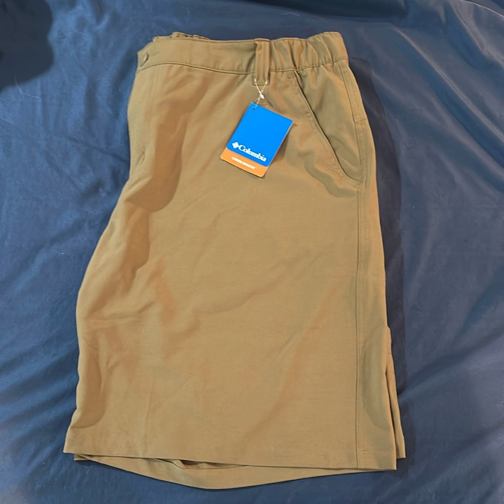 Men’s Columbia Kenville Lake Short Size XXL 🤎